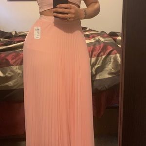 Brand new long pleated maxi skirt